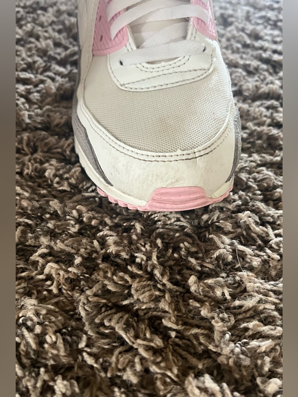 Nike Women's White and Pink Low-Top Athletic Sneakers - Picture 4 of 12